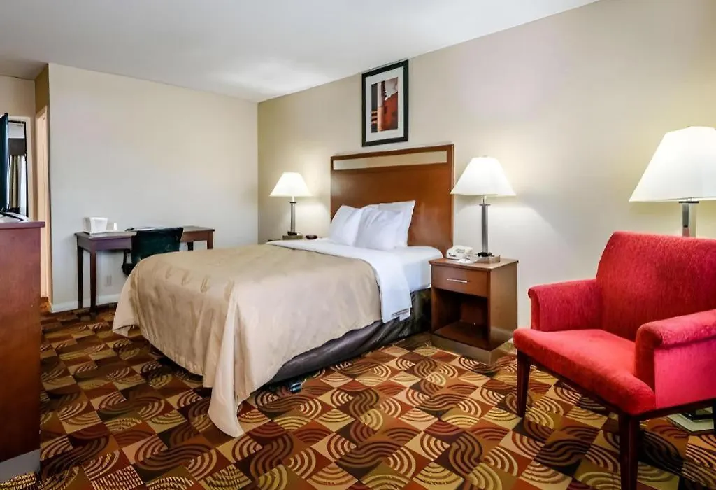 Quality Inn Redding Near I-5-1